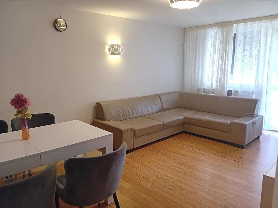 Apartment Family Victoria Stok